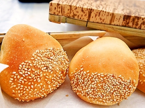 栗の渋皮煮de見た目も栗ッポイ☆栗あんパン♪